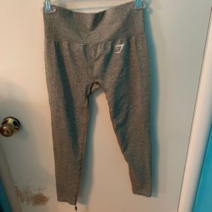 Never worn- brand new size small gymshark leggings